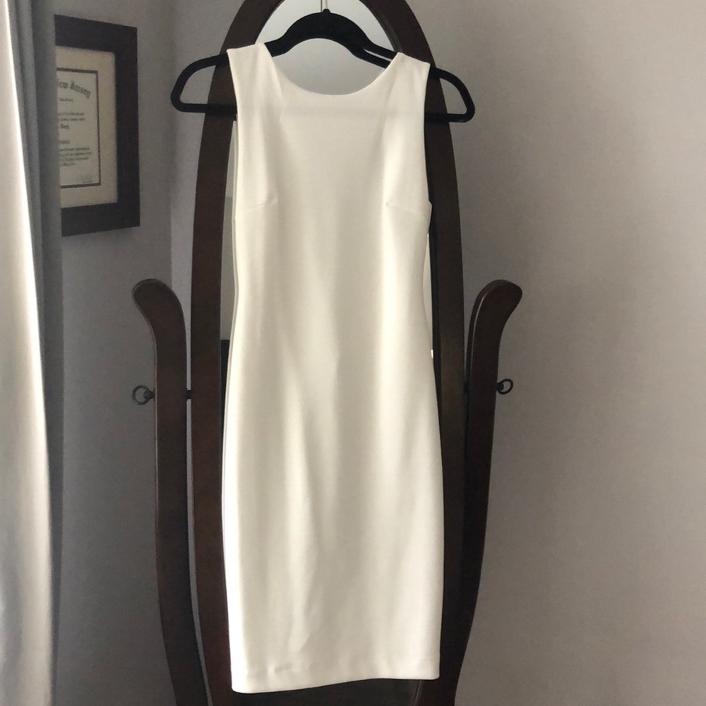 White bodycon dress
